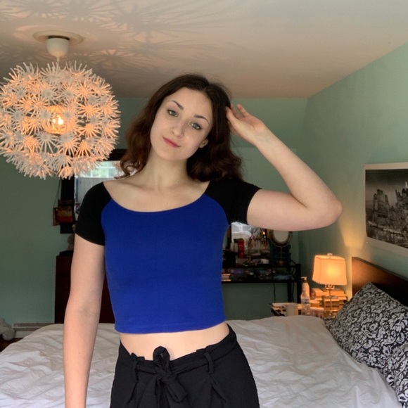 Color block crop top - Picture 1 of 4